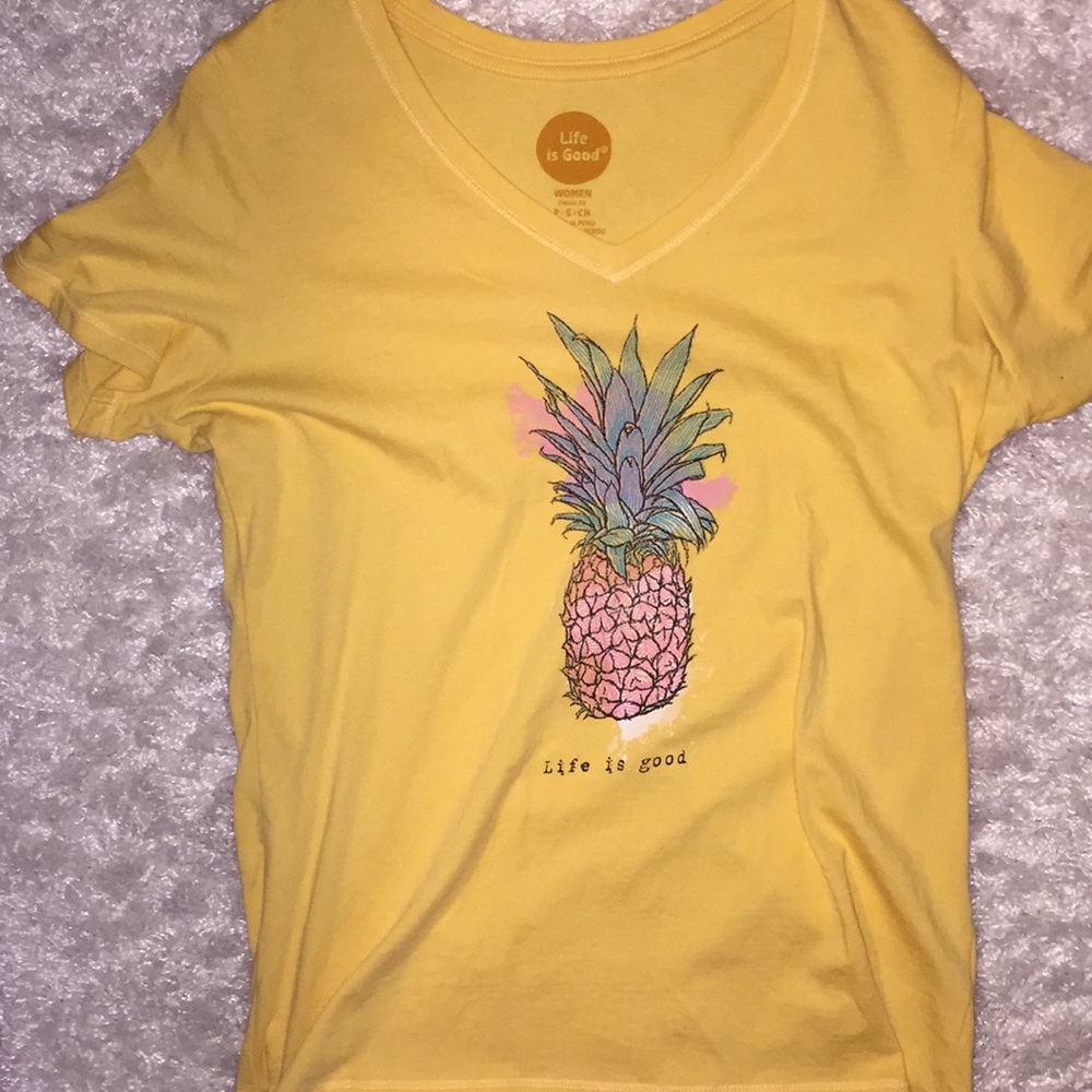 Life is good v-neck t-shirt!